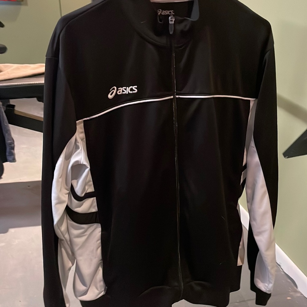 Asics zip up